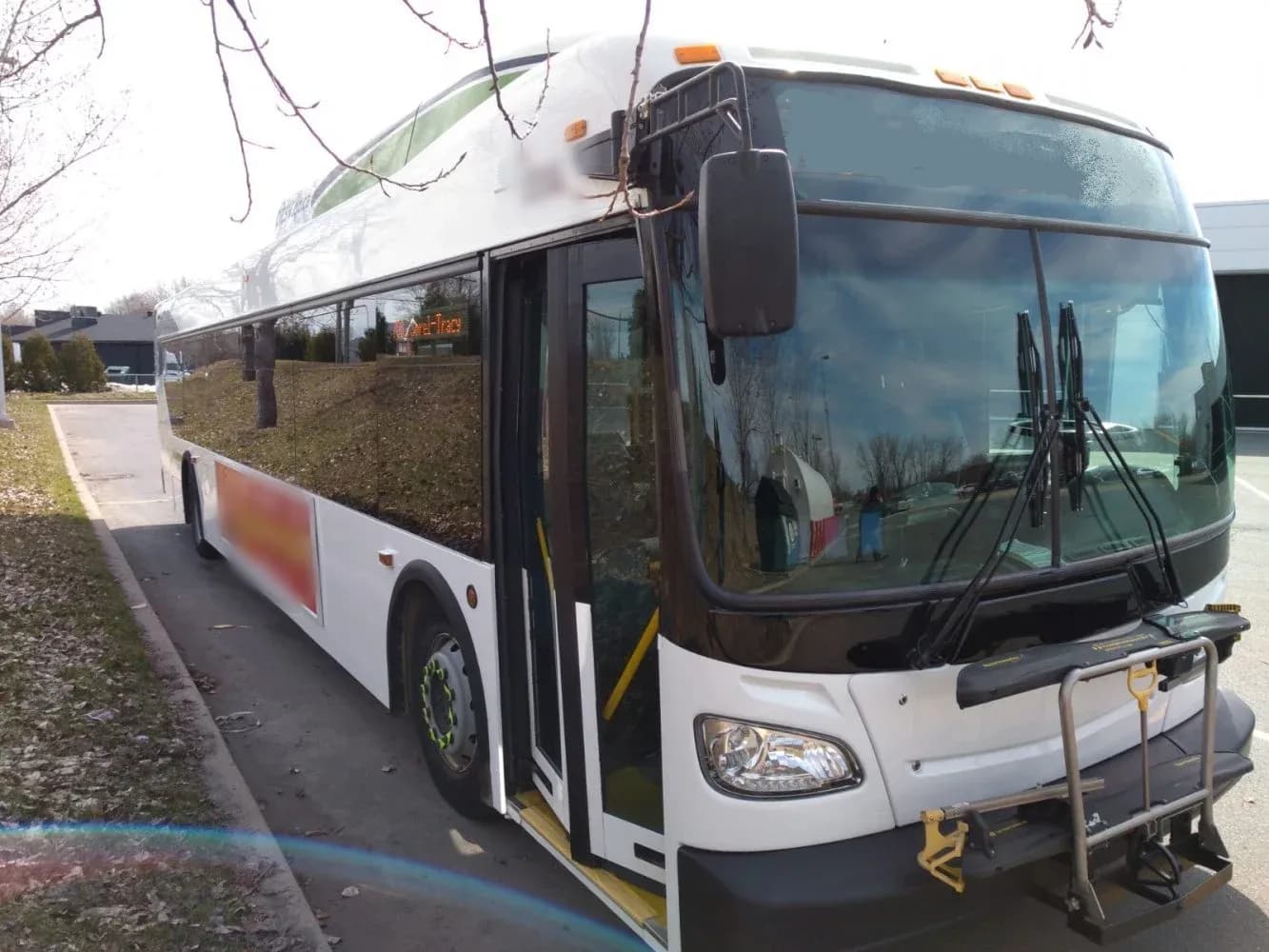 2011 New Flyer Low Floor Transit Bus - Image 3