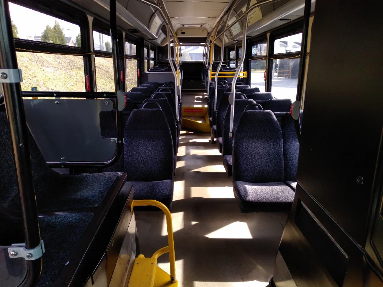 2011 New Flyer Low Floor Transit Bus - Image 7