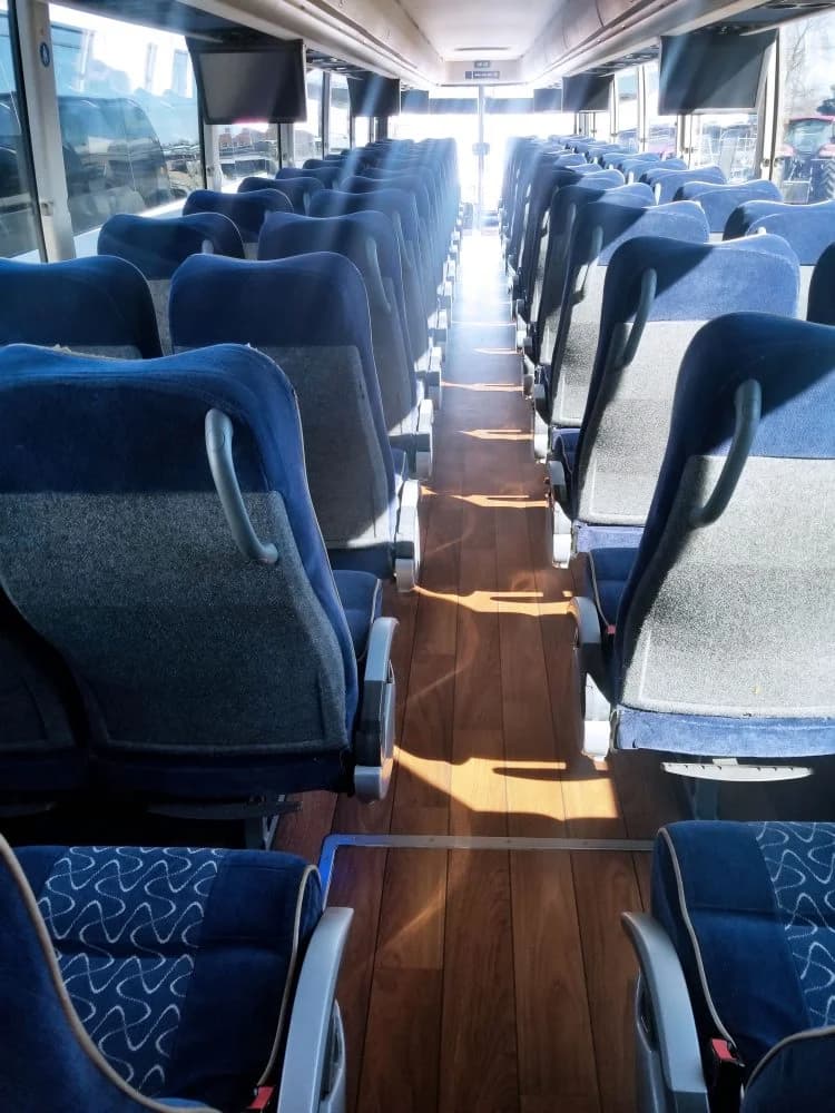 2012 Prevost H3-45 Coach Bus - Image 3