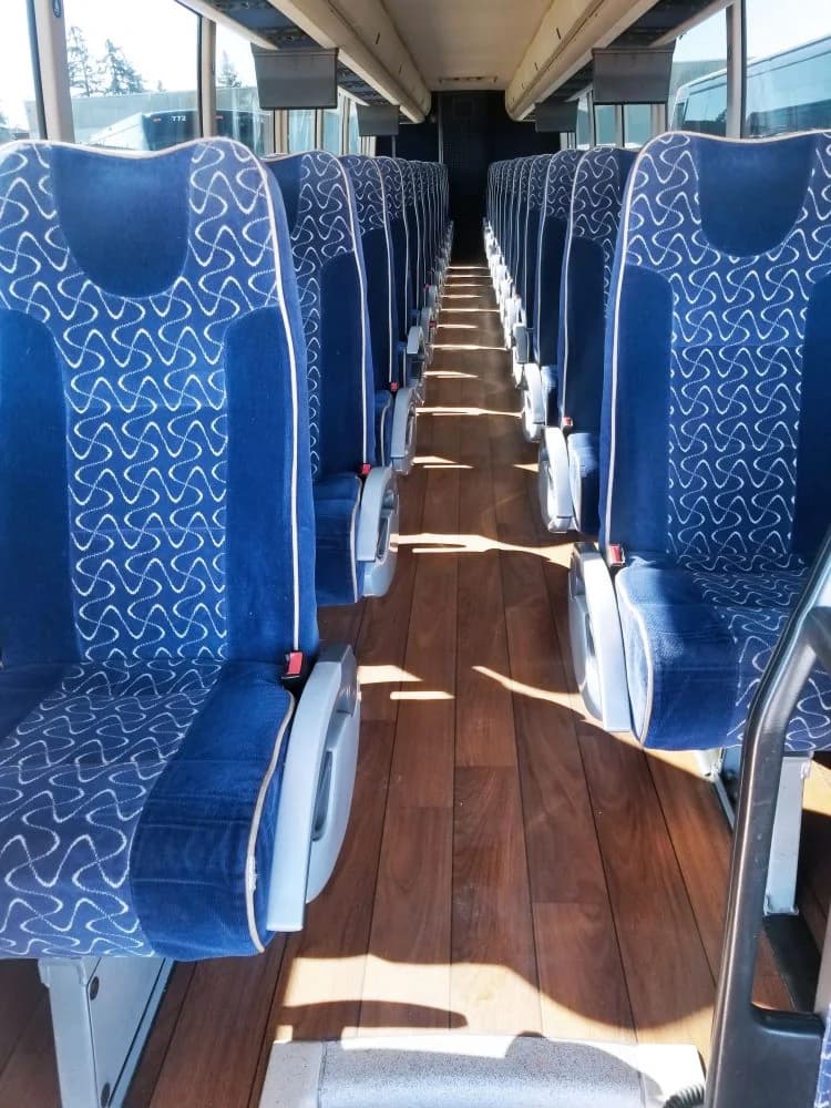 2012 Prevost H3-45 Coach Bus - Image 2