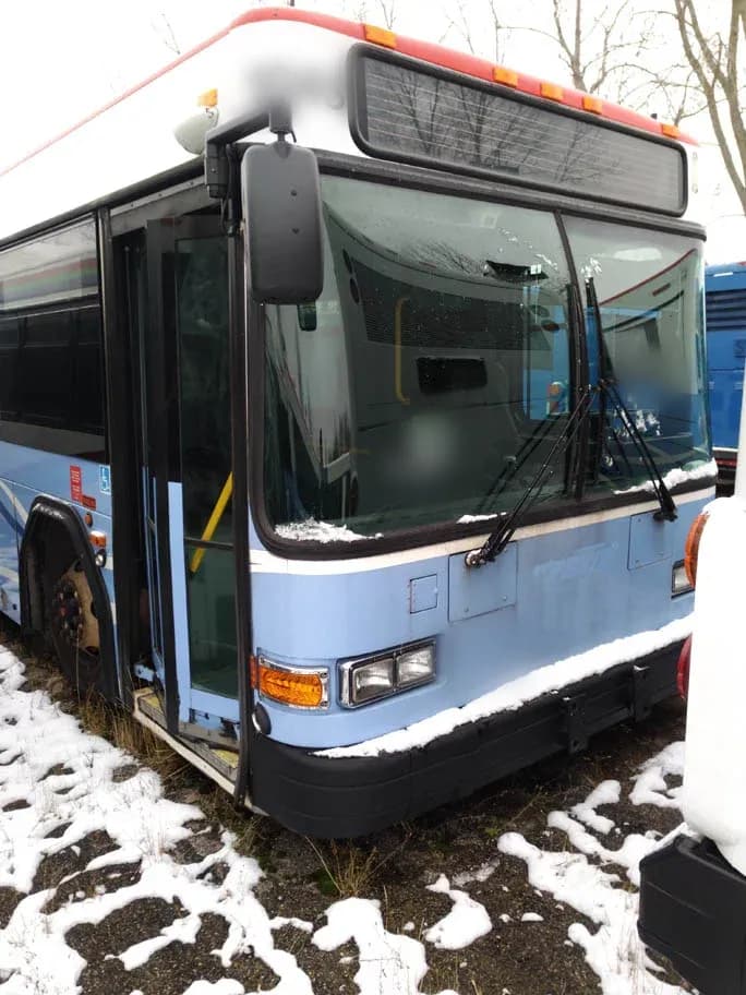 2009 Gillig 35 ft Low Floor Transit Bus - Image 1