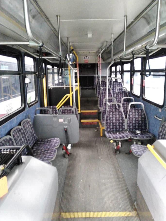 2009 Gillig 35 ft Low Floor Transit Bus - Image 3