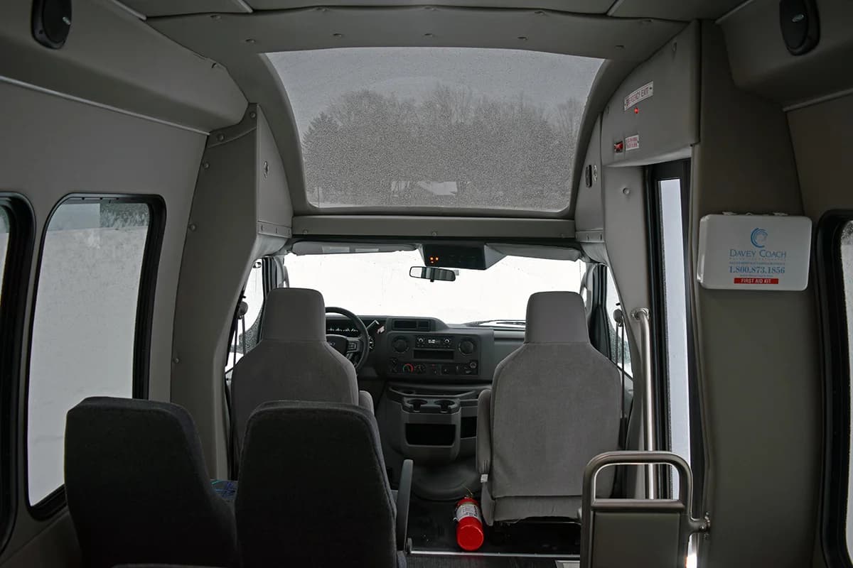 2022 Ford E350 Turtle Top Shuttle Bus - Image 6