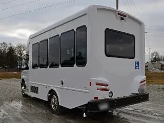 2022 Ford E350 bus