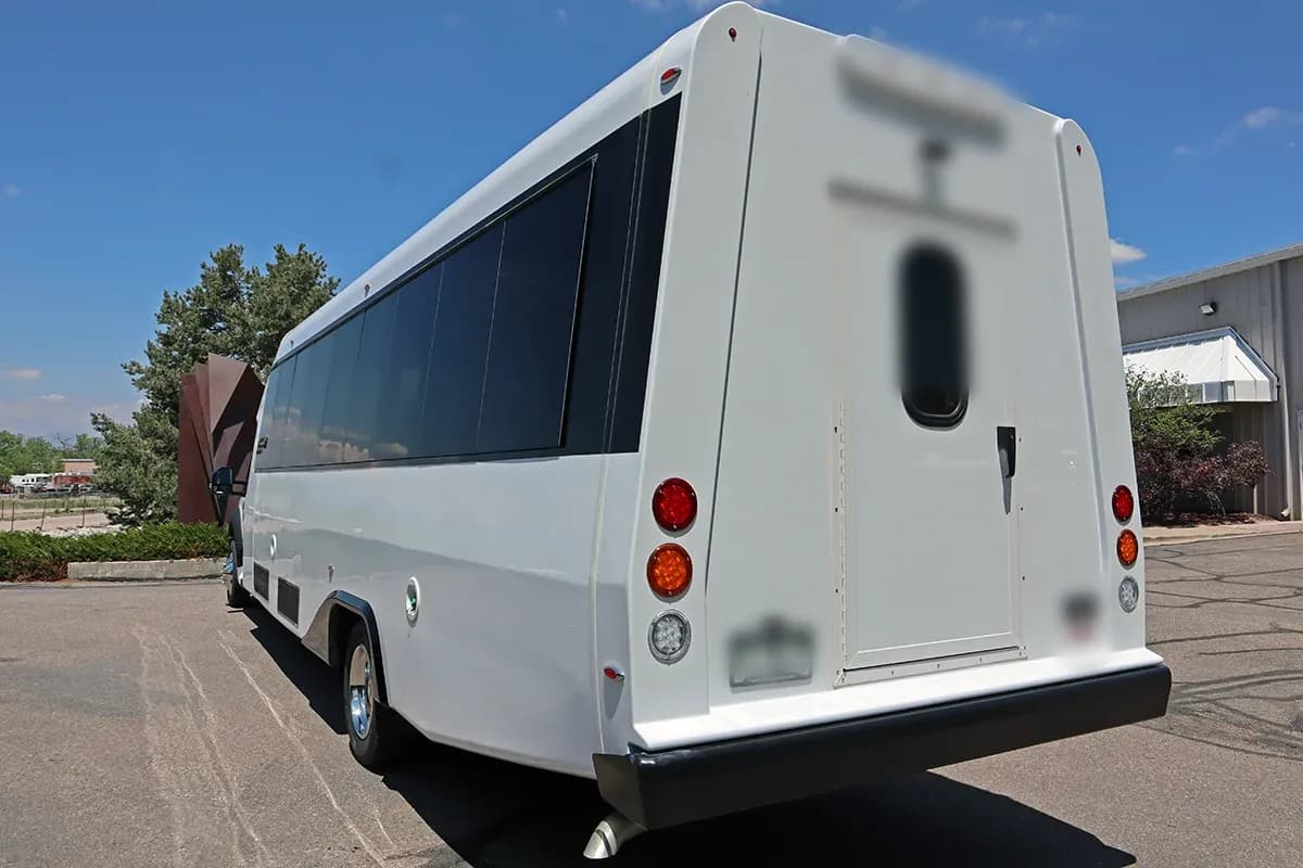 2022 Diamond VIP 3500 Shuttle Bus - Image 2