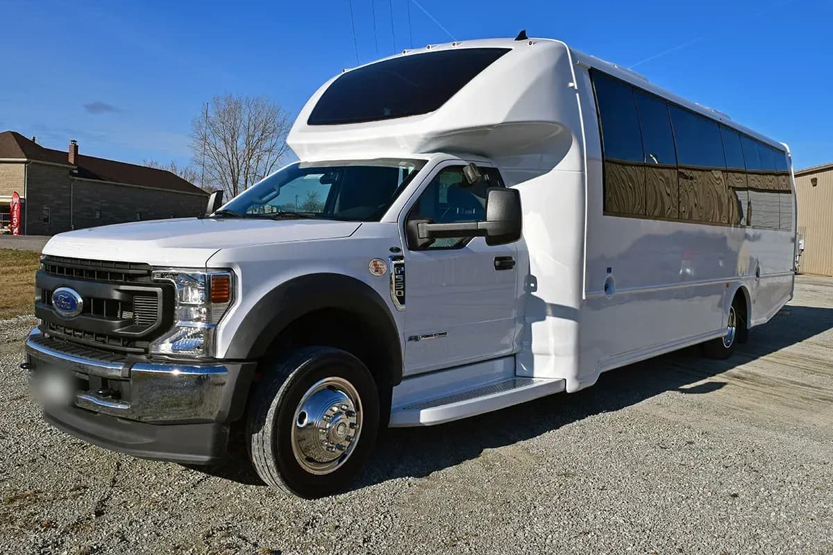 2022 Ford F550 Turtle Top Shuttle Bus - Image 2