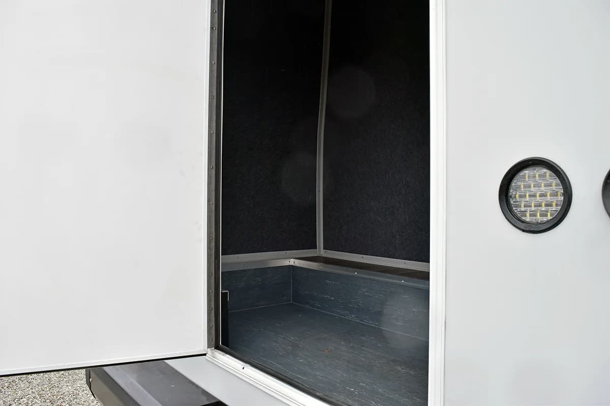 2020 Freightliner S2C Shuttle Bus - Image 10
