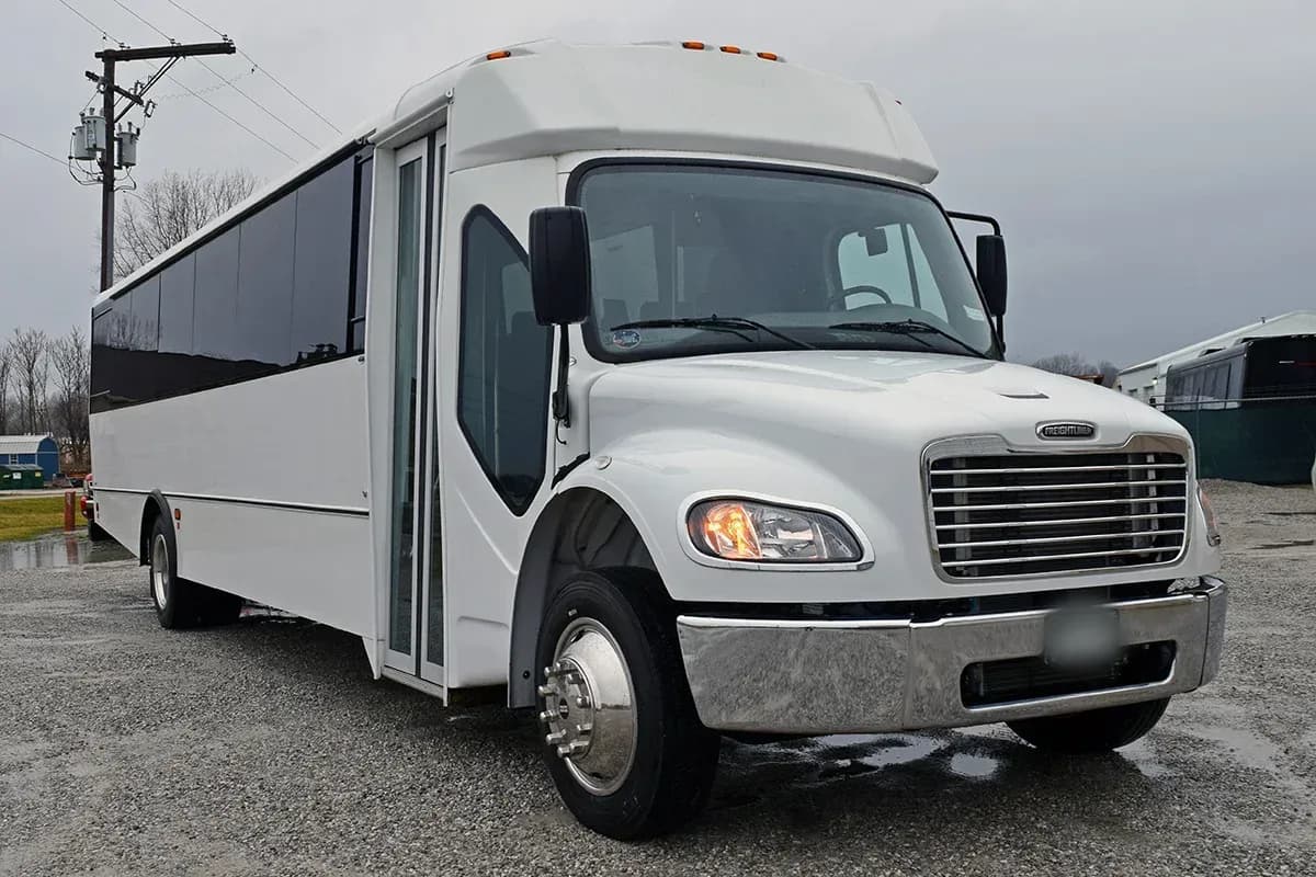 2020 Freightliner S2C Shuttle Bus - Image 4