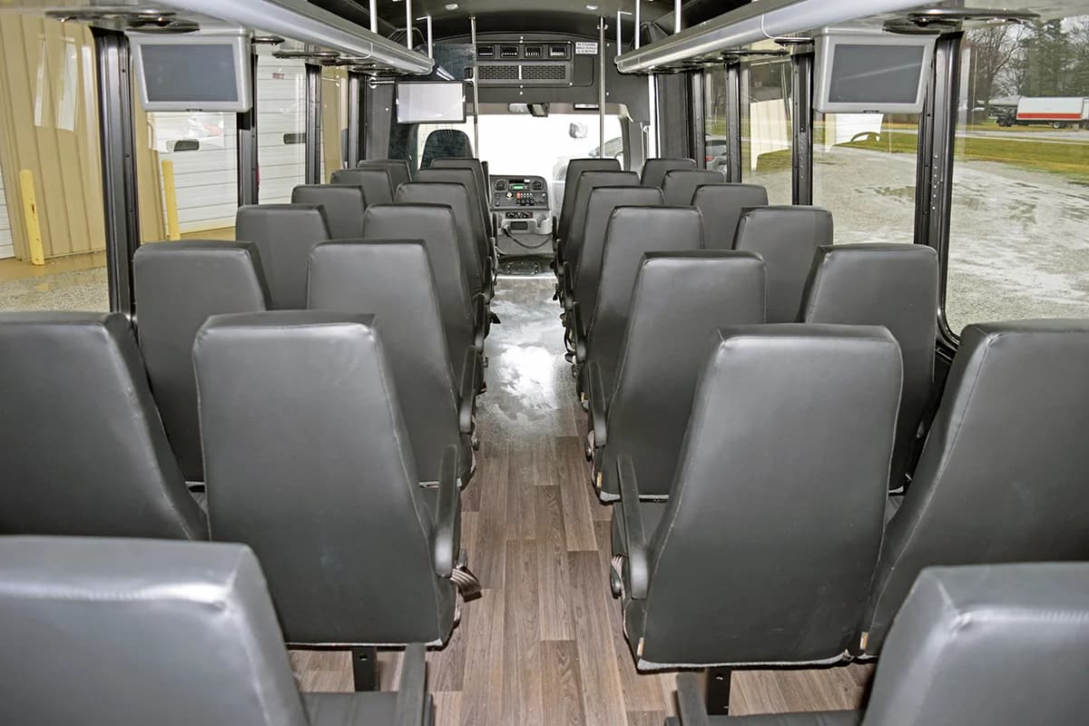 2020 Freightliner S2C Shuttle Bus - Image 6