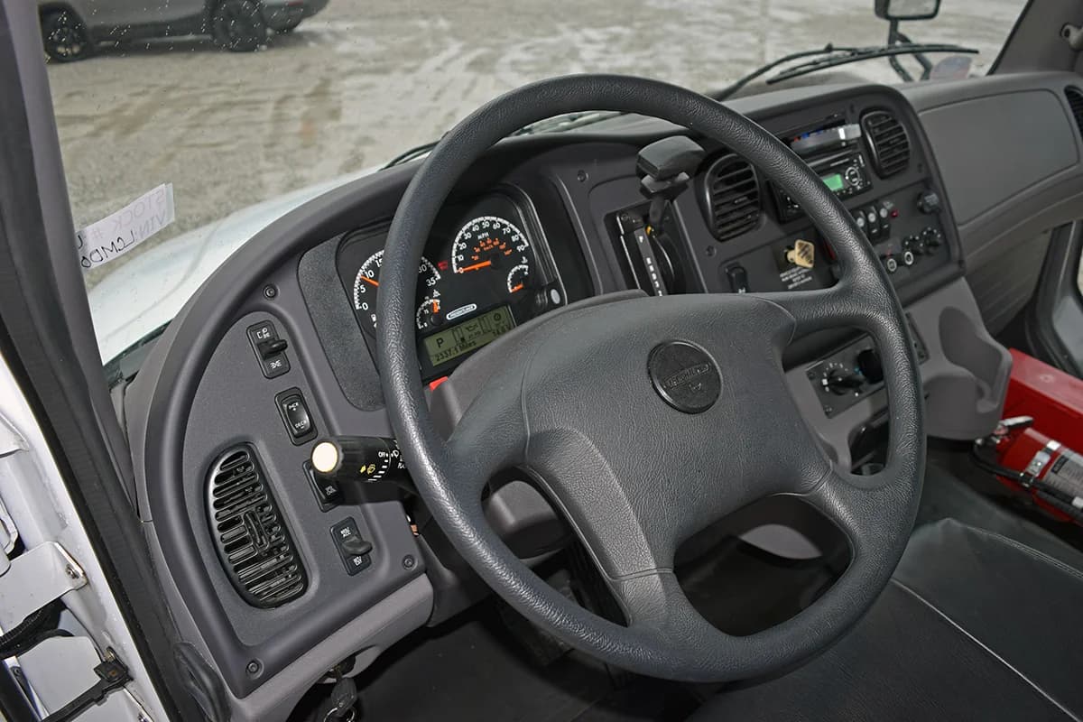 2020 Freightliner S2C Shuttle Bus - Image 9