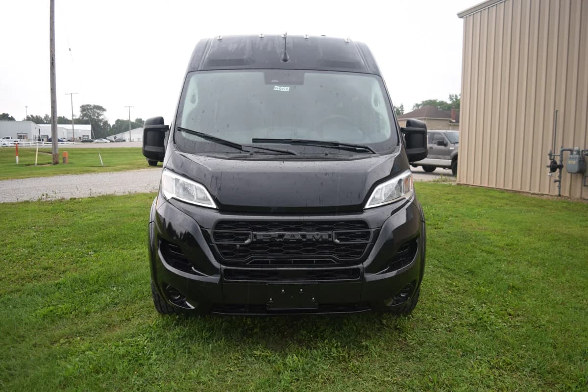 2025 Ram Promaster Passenger Van - Image 2