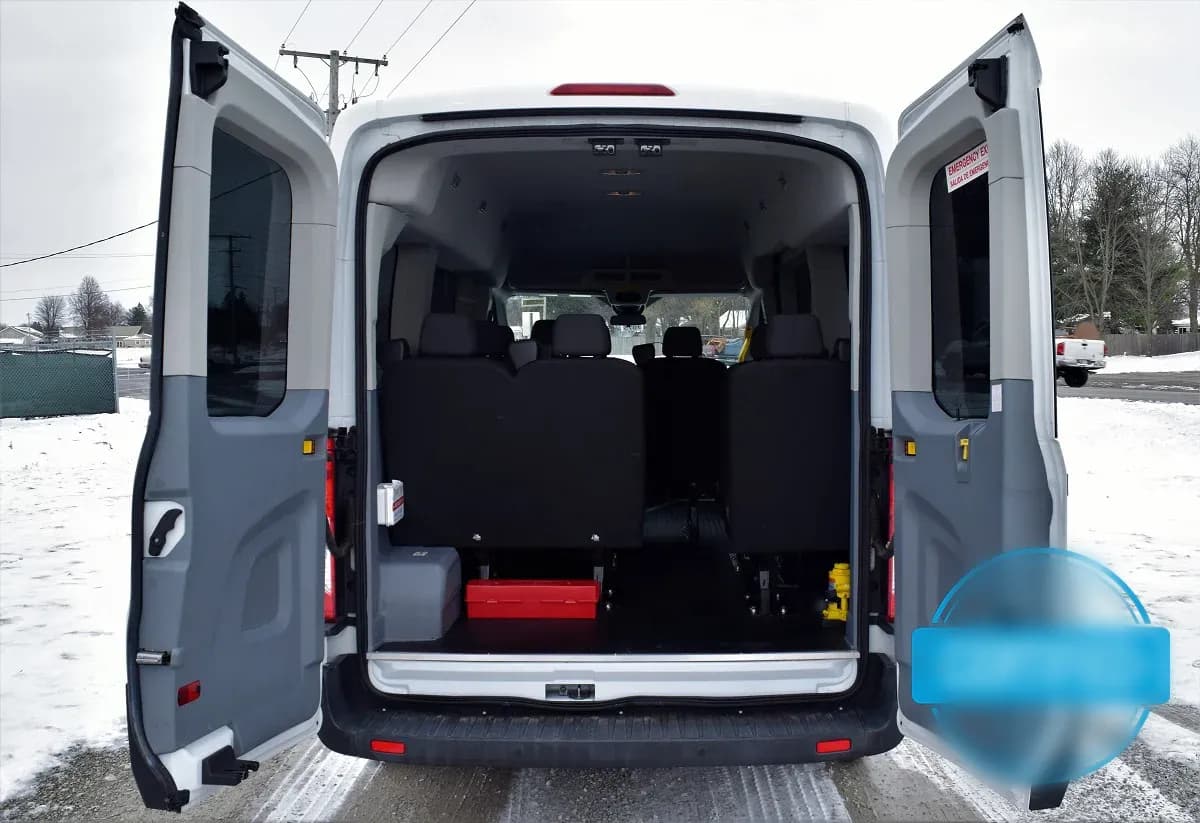 2015 Ford T150 Passenger Van - Image 4