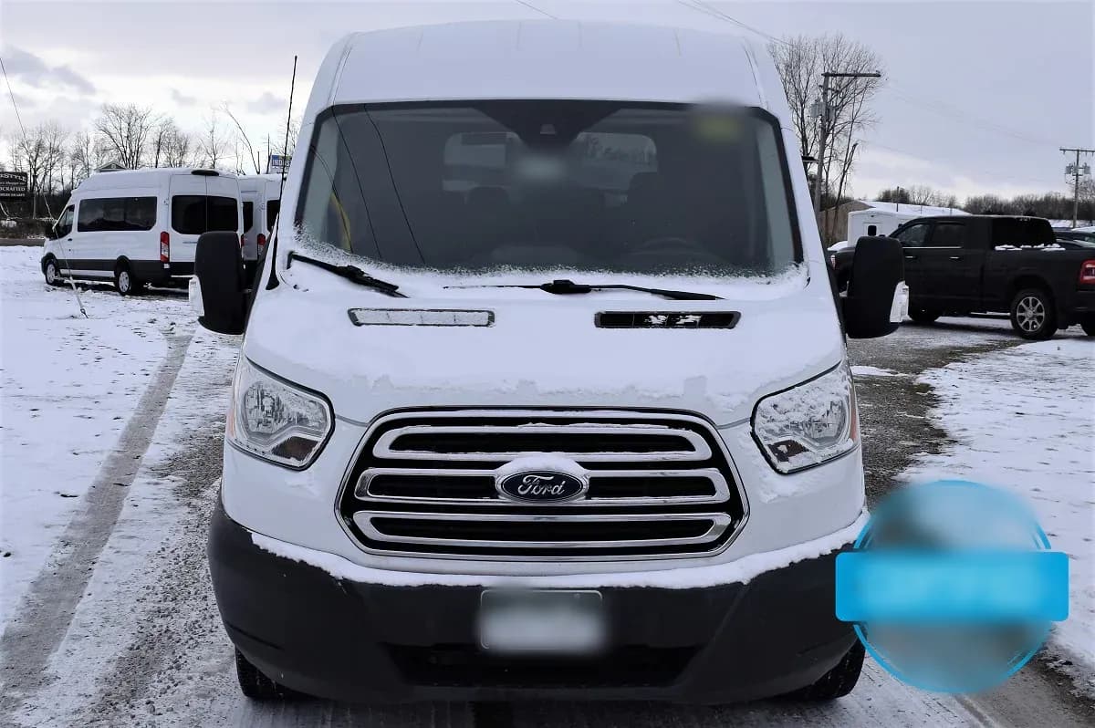 2015 Ford T150 Passenger Van - Image 6