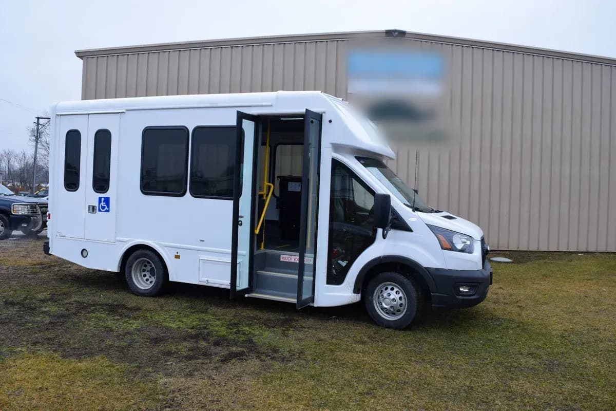 2025 Ford T350 Cutaway Turtle Top Shuttle Bus - Image 1