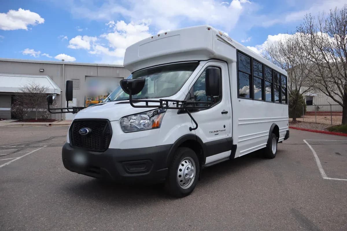 2013 Collins TH500 Shuttle Bus - Image 1