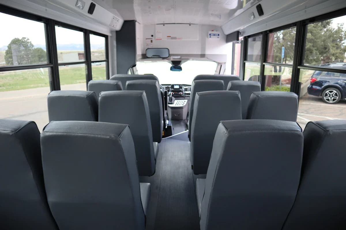 2013 Collins TH500 Shuttle Bus - Image 6