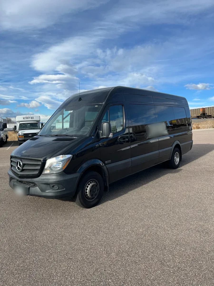 2017 Mercedes Benz LA West Shuttle Bus - Image 5