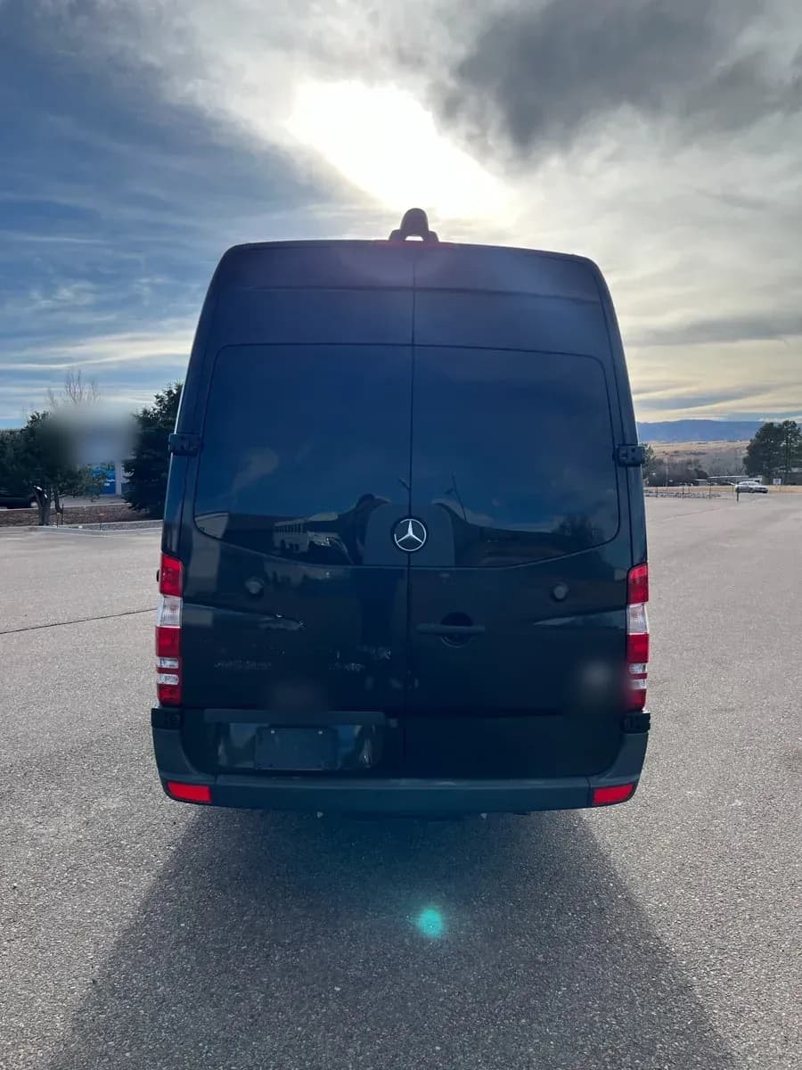 2017 Mercedes Benz LA West Shuttle Bus - Image 8