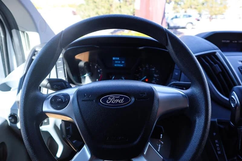 2015 Ford Transit Passenger Van - Image 7