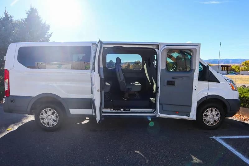 2015 Ford Transit Passenger Van - Image 5