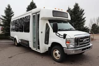 2015 Ford E450 bus