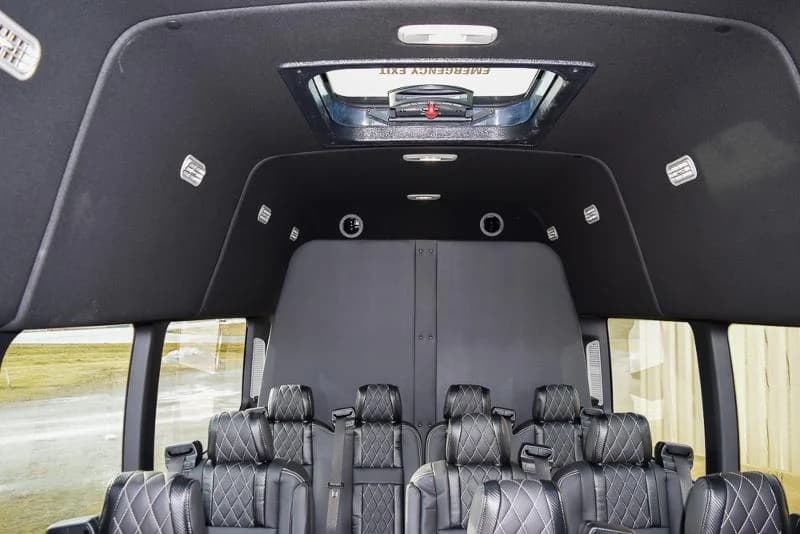 2024 Ford Transit 350 Passenger Van - Image 7