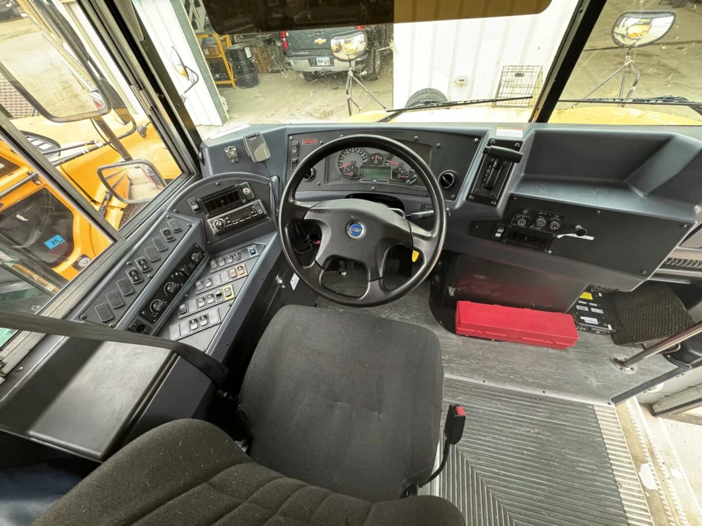 2015 Blue Bird Vision School Bus - Image 9
