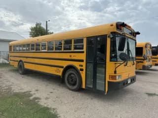 2004 International RE bus