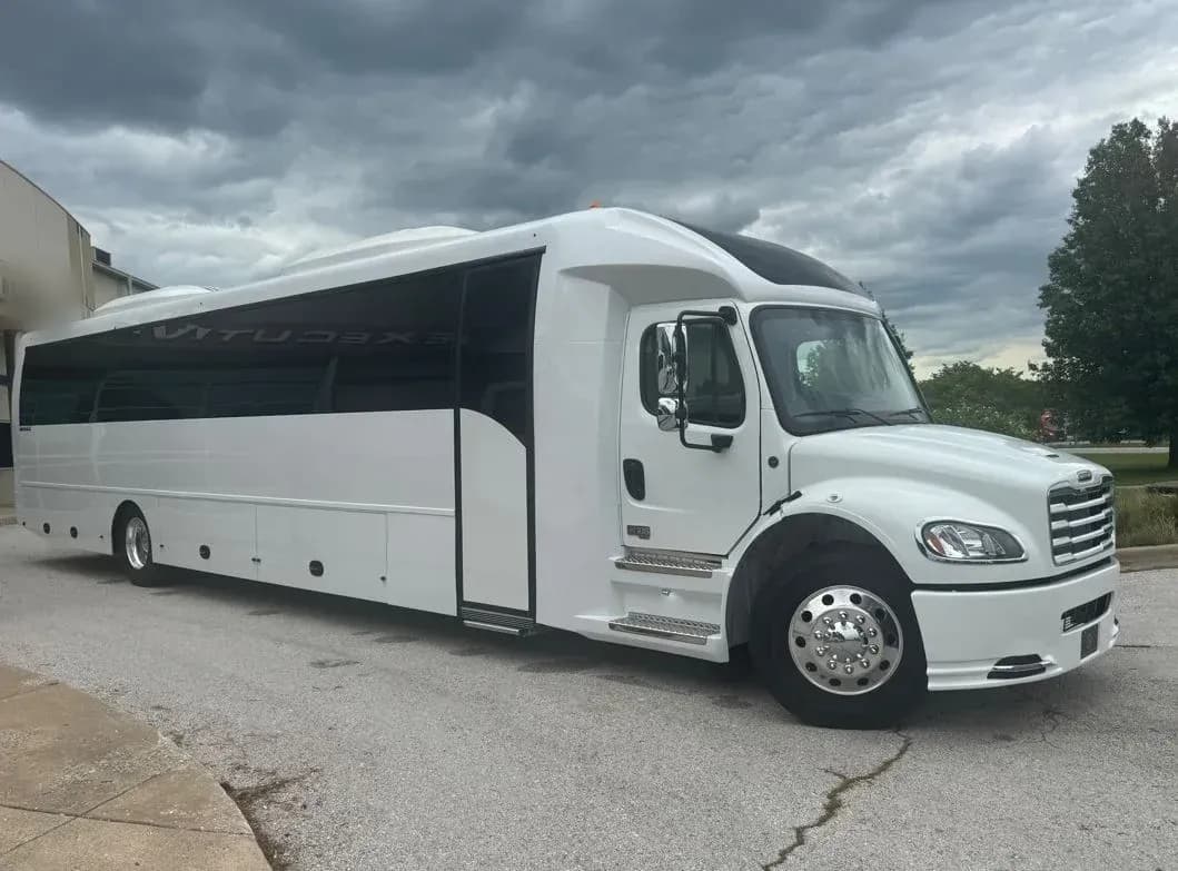 2025 Executive Coach - 5 UNITS IN STOCK - Image 1