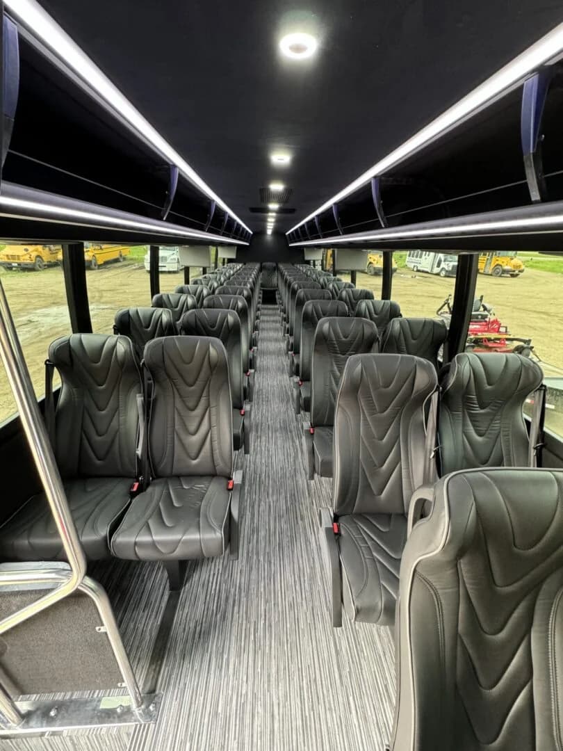 2025 Executive Coach - 5 UNITS IN STOCK - Image 3