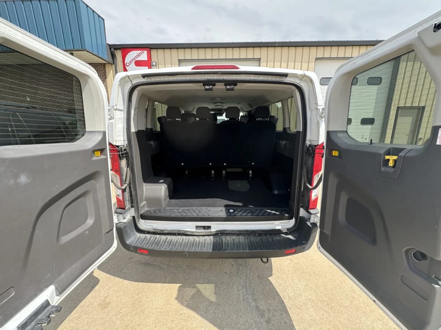 2021 Ford Transit Passenger Van - Image 5