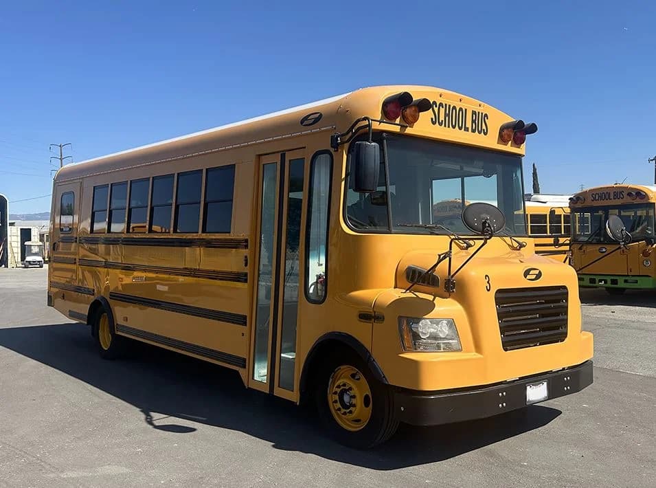 2014 Starcraft Quest XL School Bus - Image 1
