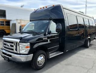 2012 Ford E450 bus