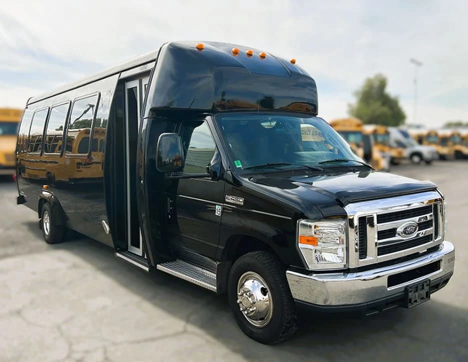 2012 Ford E450 Limo Bus - Image 2