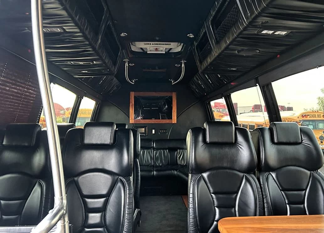 2012 Ford E450 Limo Bus - Image 3