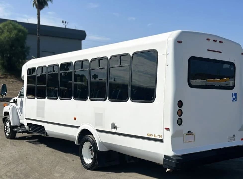 2009 Chevrolet El Dorado C5 Shuttle Bus - Image 6