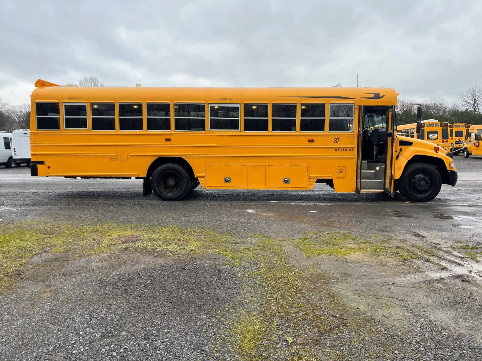 2017 Blue Bird Vision School Bus - Image 5