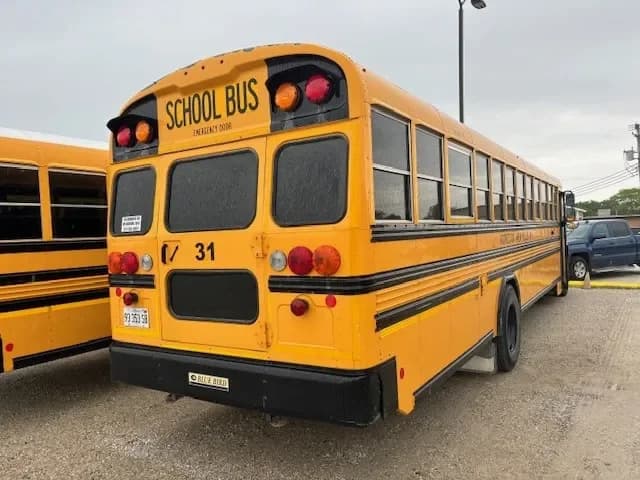 2018 Blue Bird Vision School Bus - Image 4