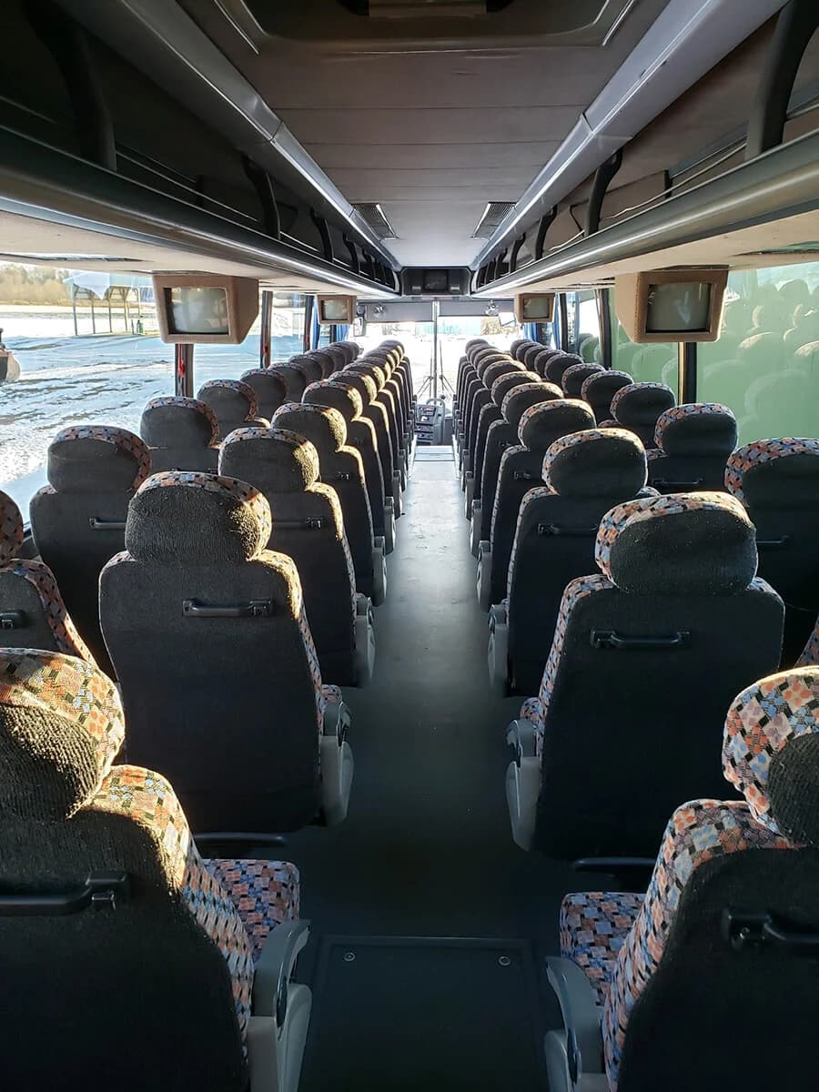 2005 VanHool T2145 Coach Bus - Image 10