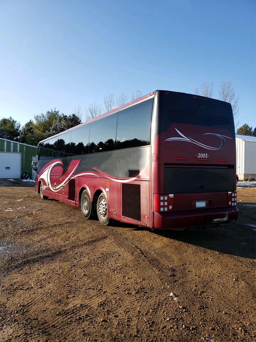 2005 VanHool T2145 Coach Bus - Image 4