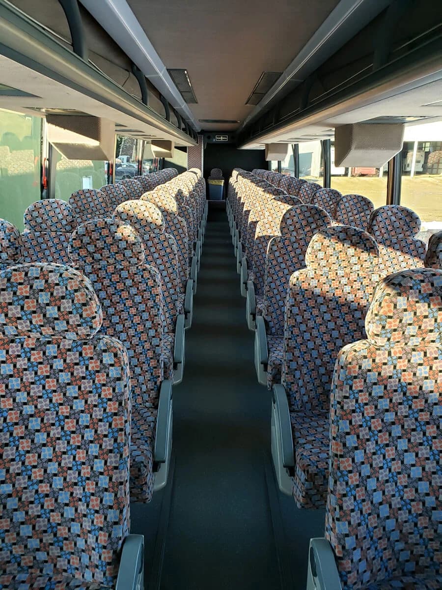 2005 VanHool T2145 Coach Bus - Image 9