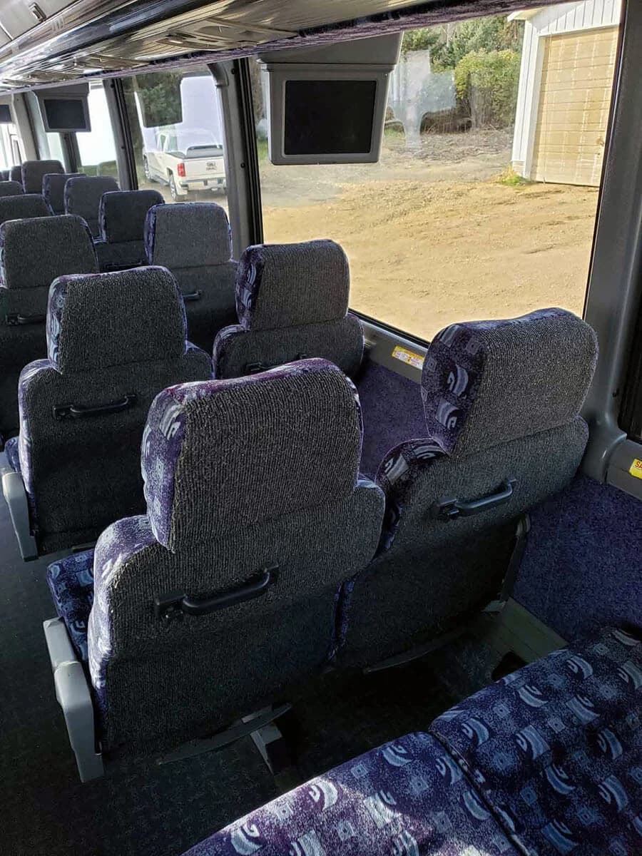2007 MCI J4500 Coach Bus - Image 10