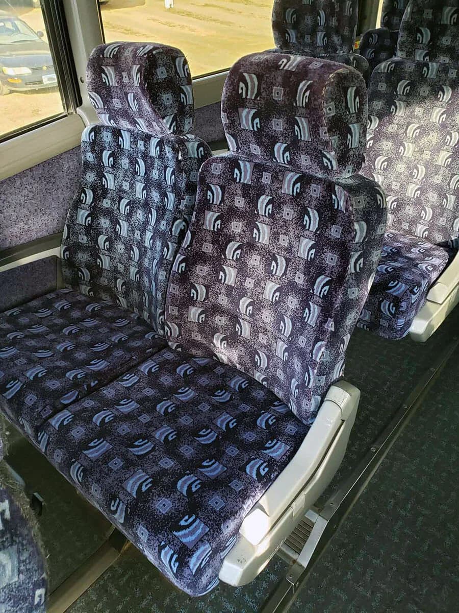 2007 MCI J4500 Coach Bus - Image 8