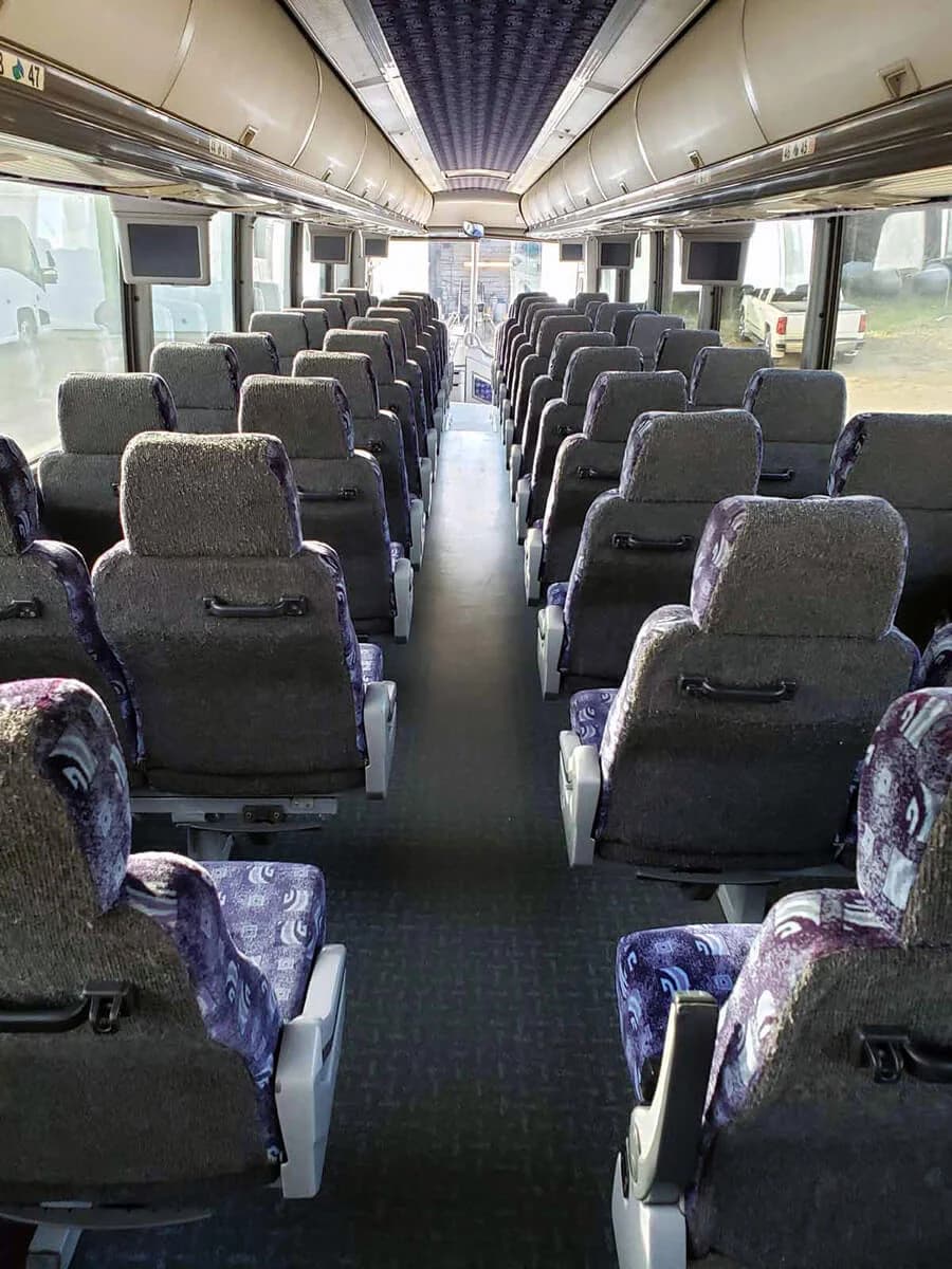 2007 MCI J4500 Coach Bus - Image 9
