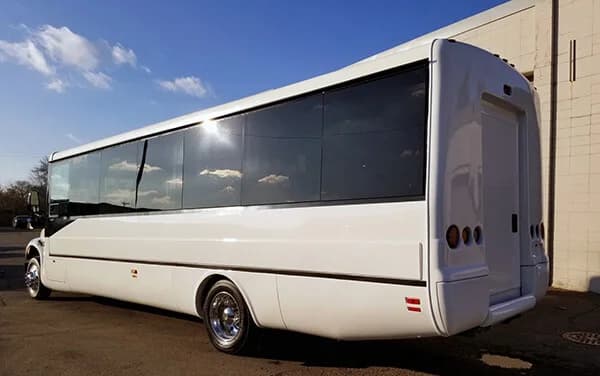 2010 ABC M1235 Mid Size Bus - Image 2