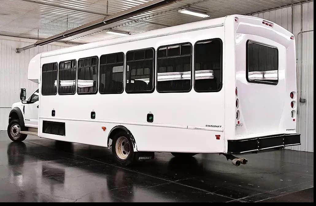 F-550 #22232 - Image 2