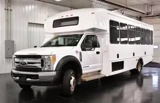2017 Ford F-550 bus