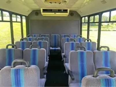 2001 Ford E450 Shuttle Bus - Image 3