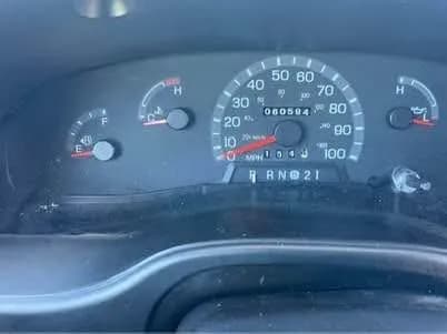 2001 Ford E450 Shuttle Bus - Image 4