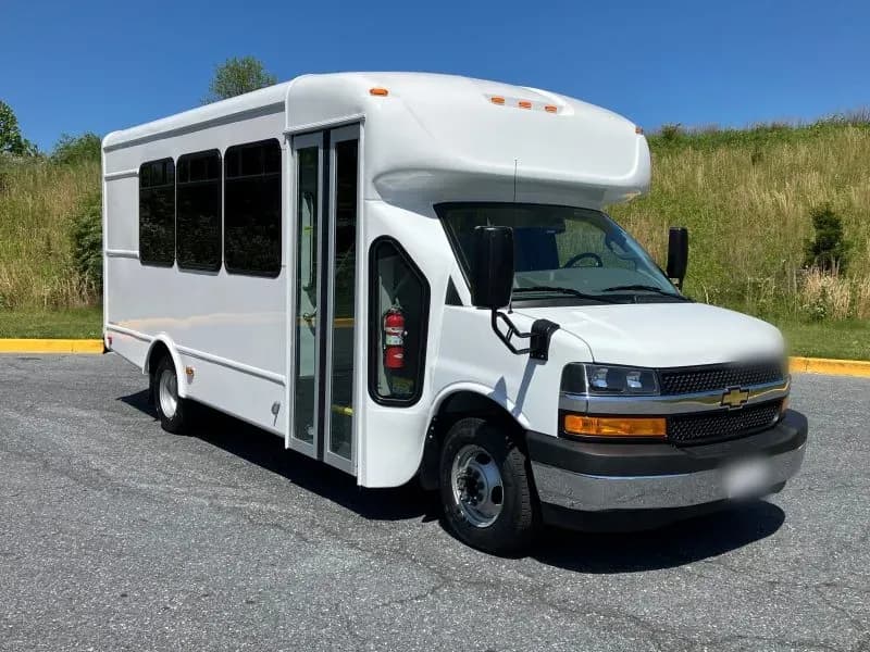 2022 Starcraft Allstar Shuttle Bus - Image 1